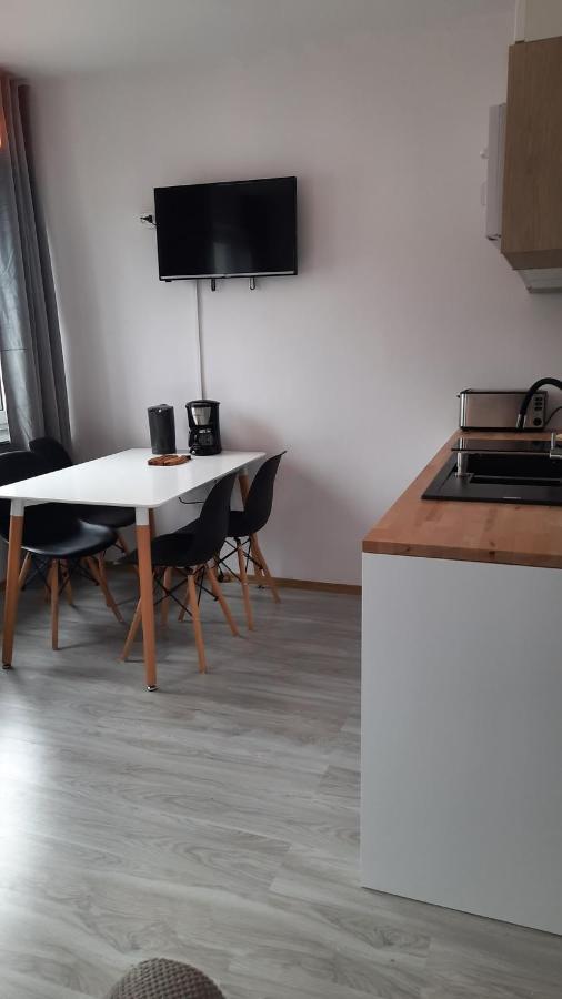 Apartament 3 Pokoje Z Balkonem Asklepios ชวีโนวิชแจ ภายนอก รูปภาพ